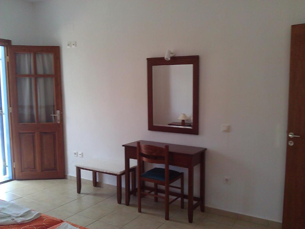 Agnanti Apartments Vathi  Oda fotoğraf